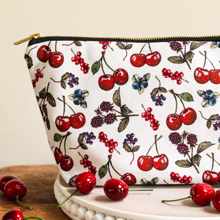 Mon Cheri Wash Bag