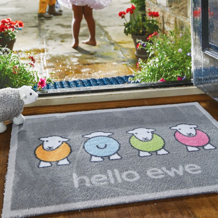 Herdy Hello Ewe Hug Rug