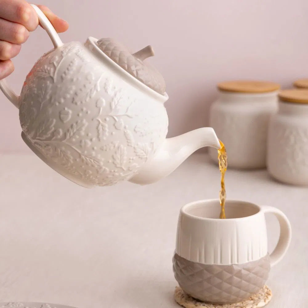 Acorn 6-cup Teapot