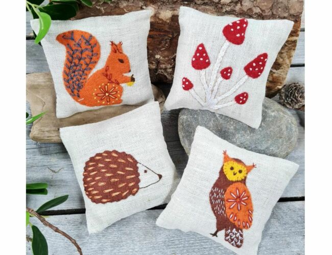 Woodland Linen Lavender Bags Embroidery Kit