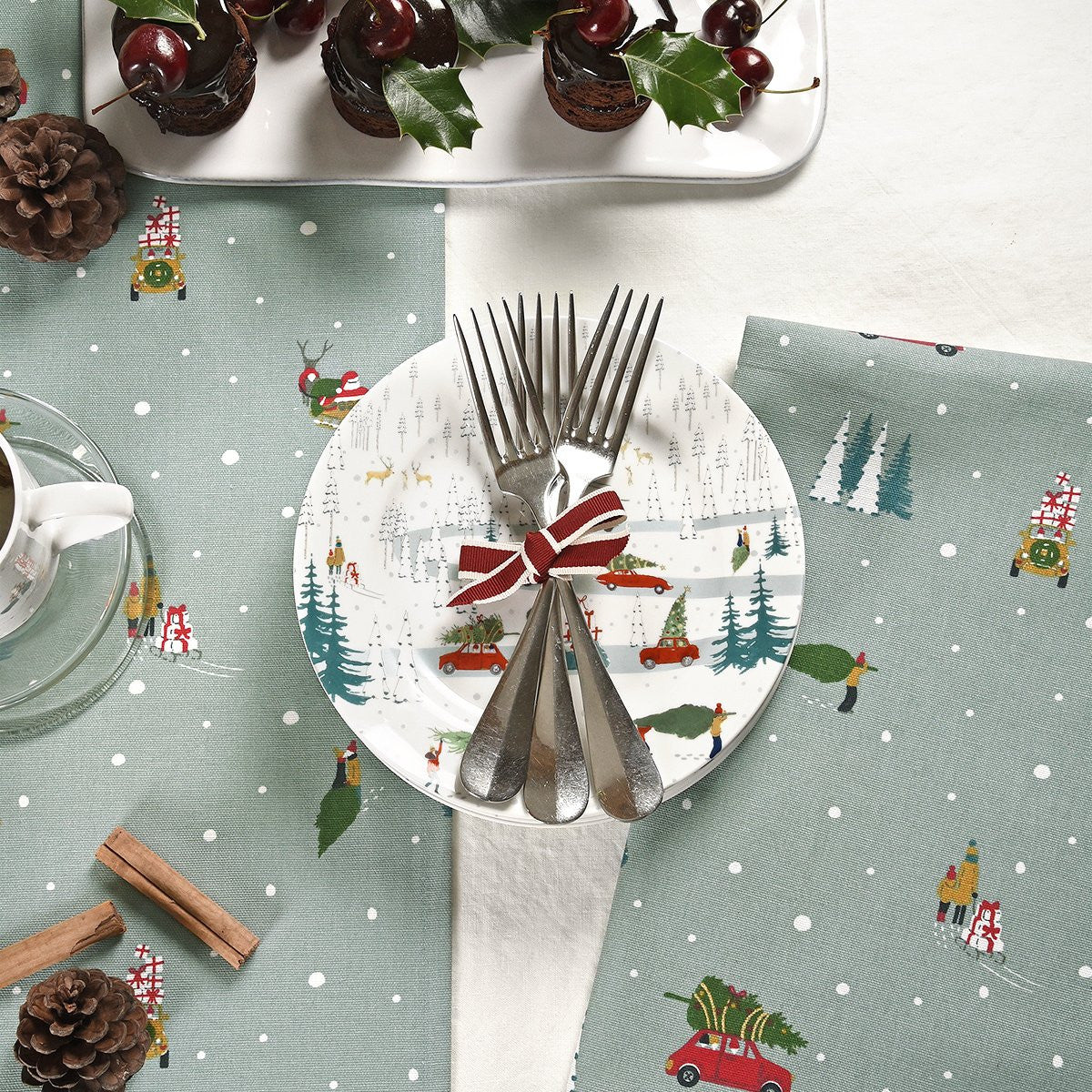 Sophie Allport Home for Christmas Side Plate