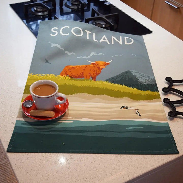 Scottish Highlands - Scotland Highland Cow Tea Towel