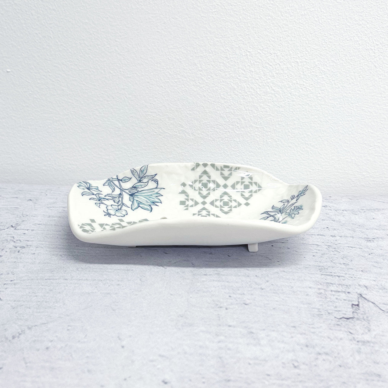 Alex Allday Azalea Ceramic Soap Dish