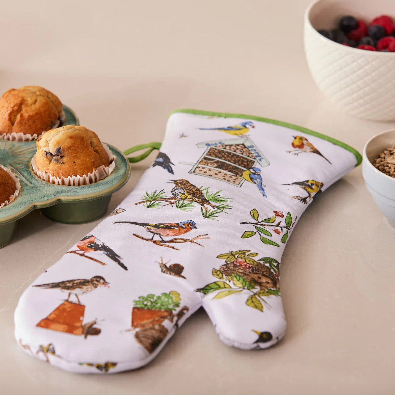 Garden Birds Cotton Gauntlet from Ulster Weavers