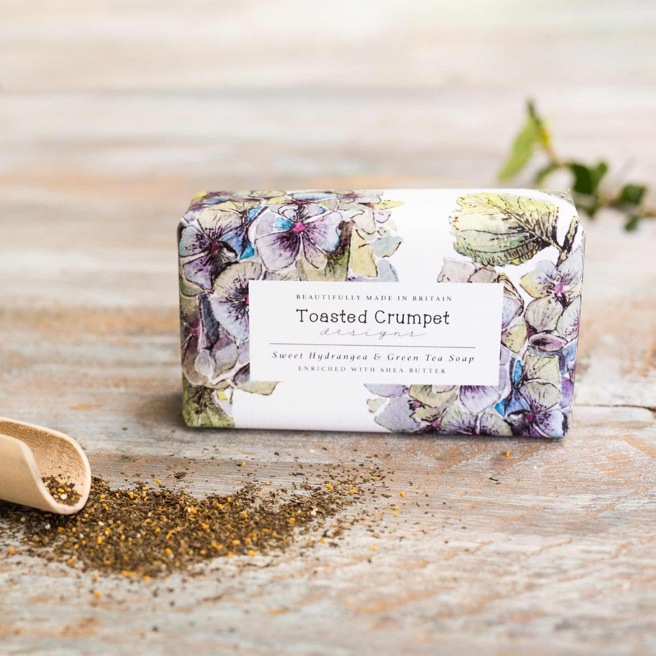Sweet Hydrangea & Green Tea Soap by Toasted Crumpet.Soap by Toasted Crumpet.