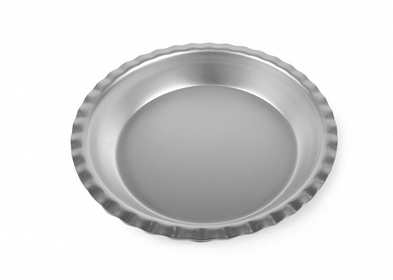 9 Inch Fluted Pie Dish from Silverwood Bakeware. Handmade in the UK.