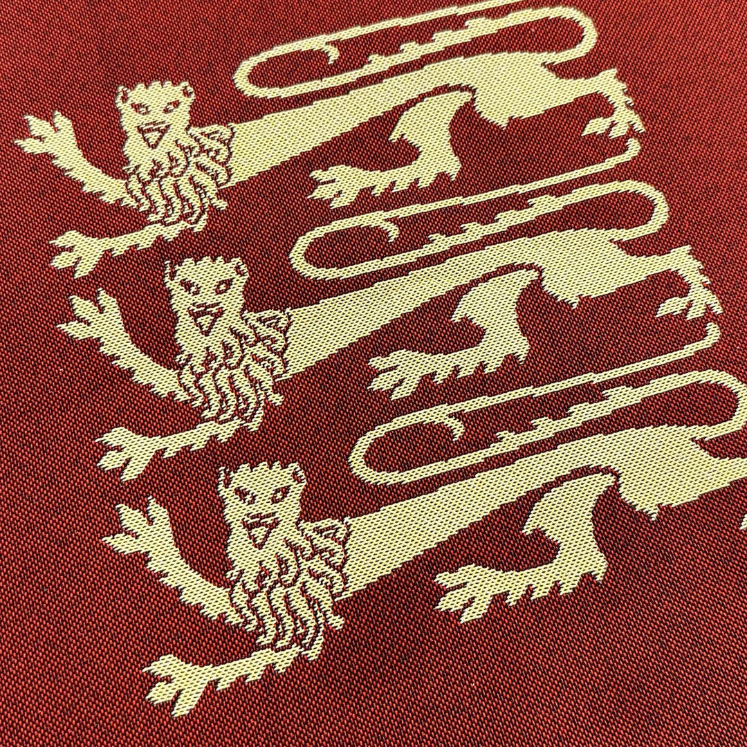 Three Lions Flat Tote Bag.