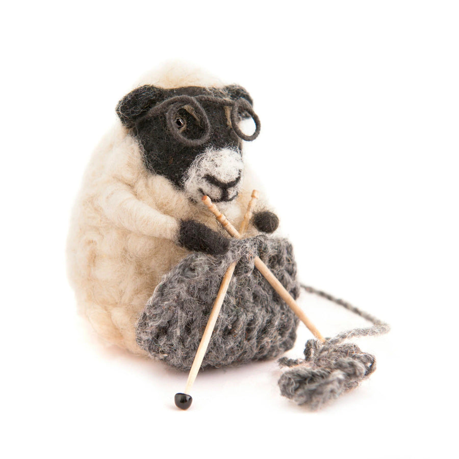 Knitting Nora Sheep from Woolacombe 