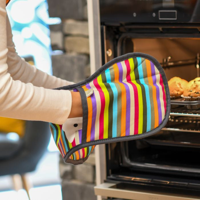 herdy Peep Strip oven glove, made in Europe.