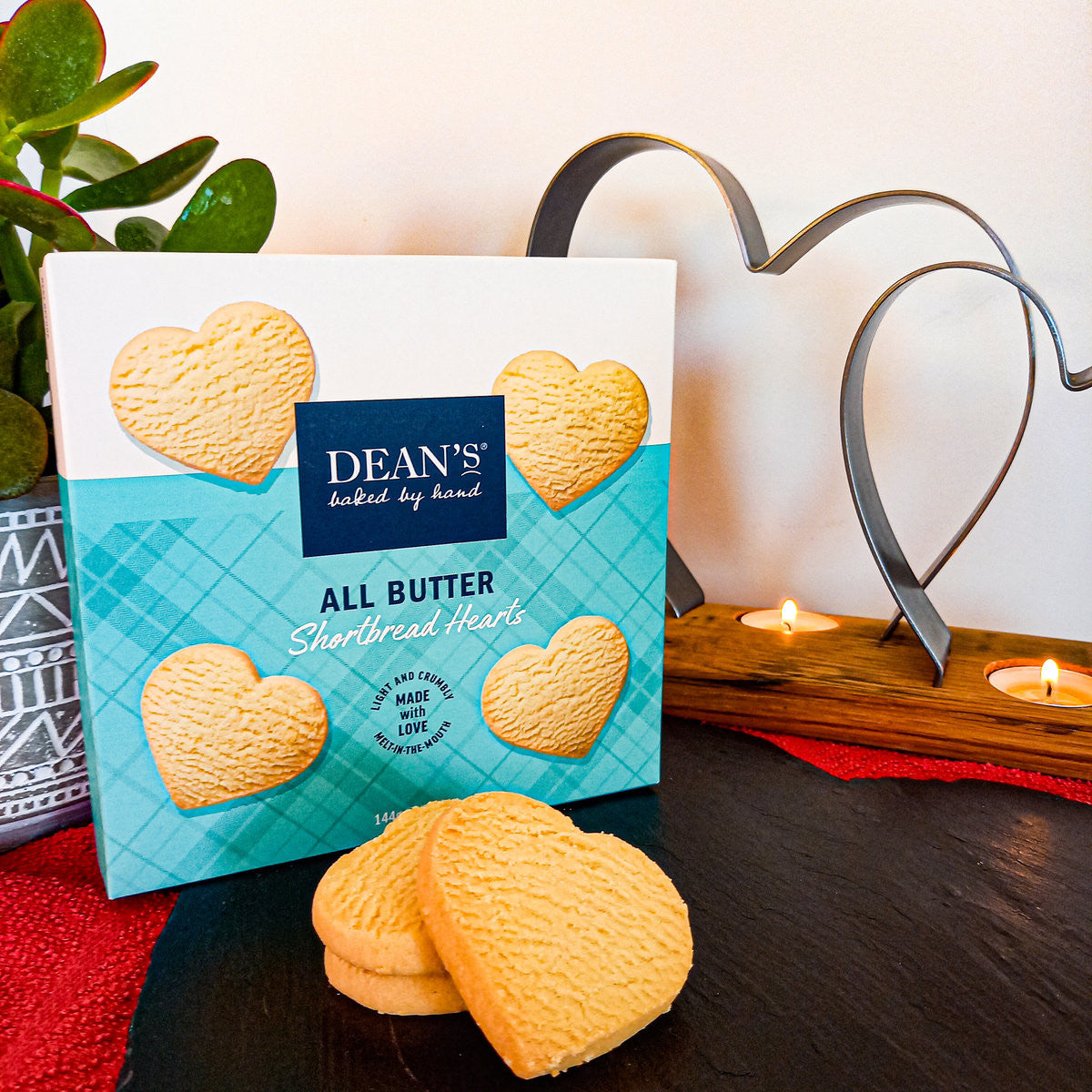 Dean's All Butter Shortbread Hearts 144g
