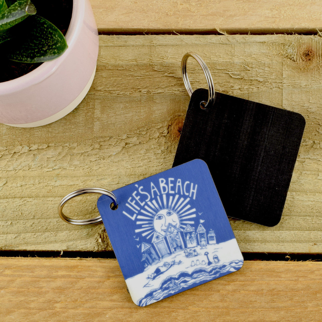 Port & Lemon Key Chain - Life's A Beach