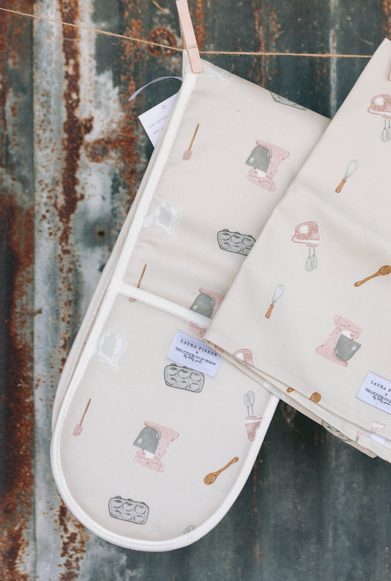 Baking Double Oven Glove By Designer Laura Fisher