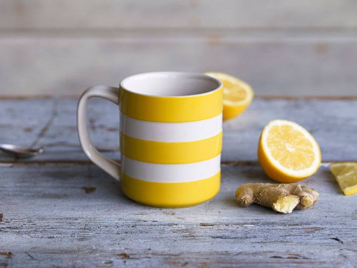 Cornishware 10 oz straight-sided mug - Yellow.