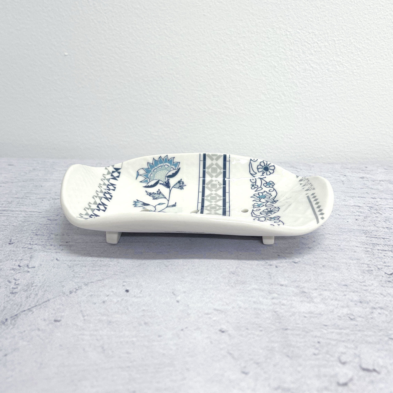 Alex Allday Jasmine Ceramic Soap Dish