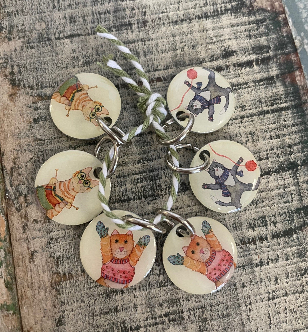 Kittens in Mittens Set of 6 Stitch Markers in a Tin from Emma Ball.