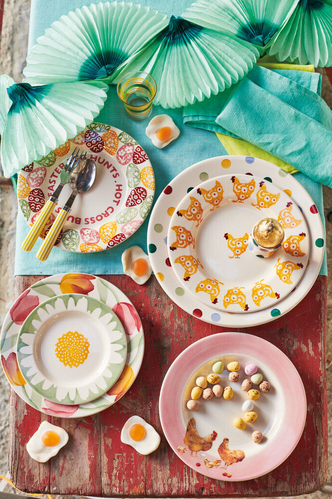 Emma Bridgewater Yellow Hen 8 1/2 inch plate. Handmade in England.